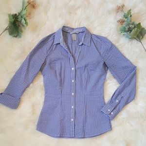 Fitted button down top